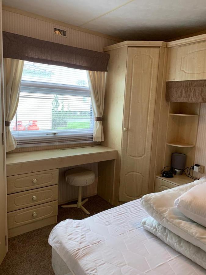 Hotel 6 Berth The Wolds Salisbury Addlethorpe Exterior foto